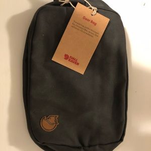 Dark grey Fjallraven Gear Bag